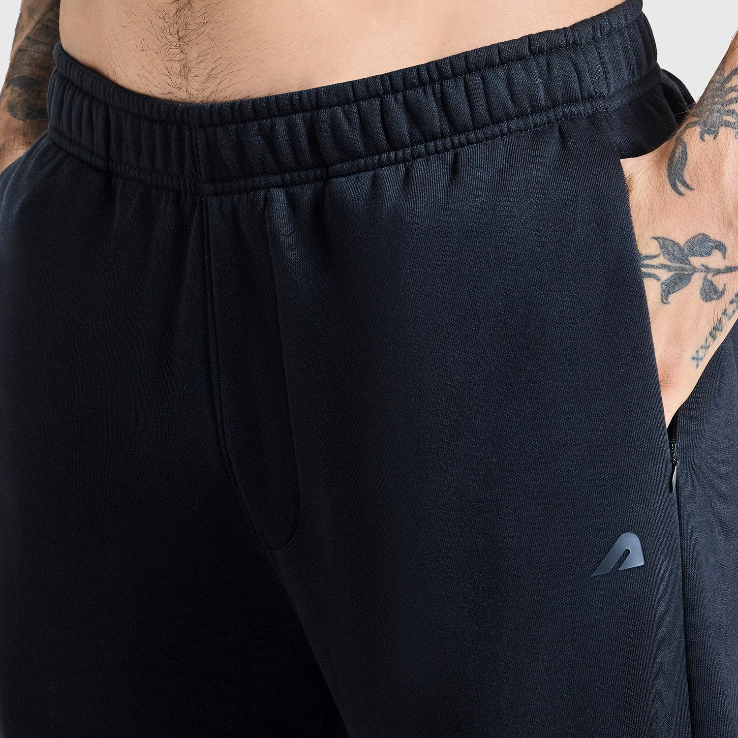 Men Jet Black jogger - Image 5