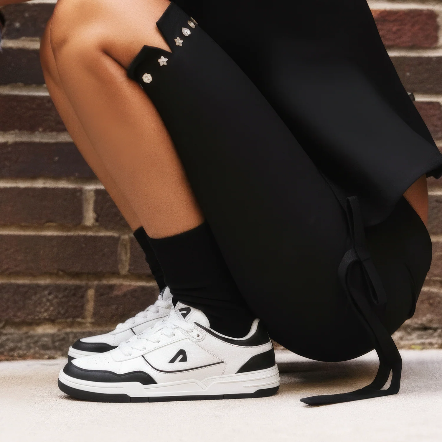 DRIPWAVE WHITE/BLACK WOMEN SNEAKER - Image 10