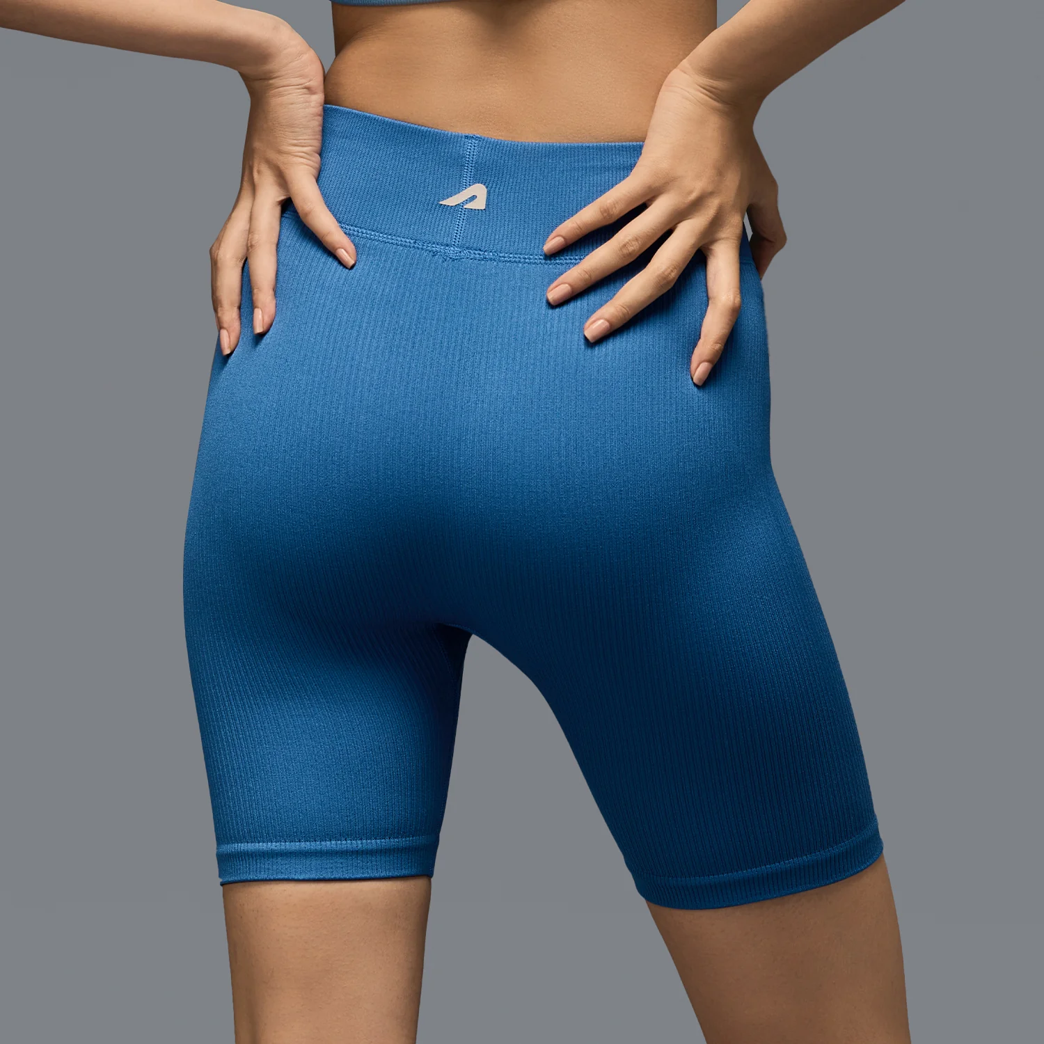 Limitless snatched mid waisted ribbed shorts - Royal Blue - Image 3